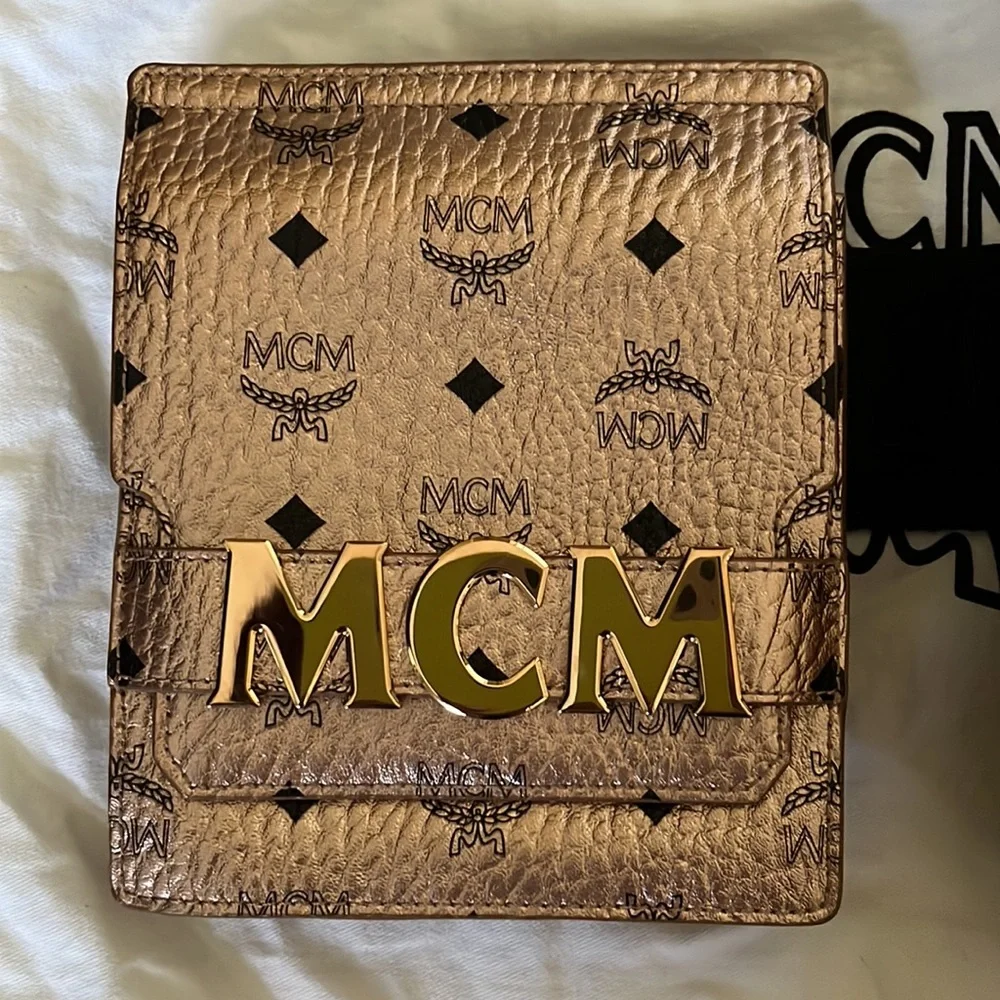 MCM Belt Bag - Picture 2 of 7